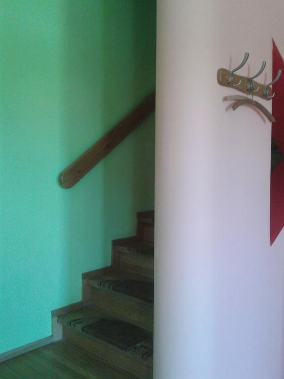 Hotel Gosciniec Sloneczny à Drzonków Extérieur photo